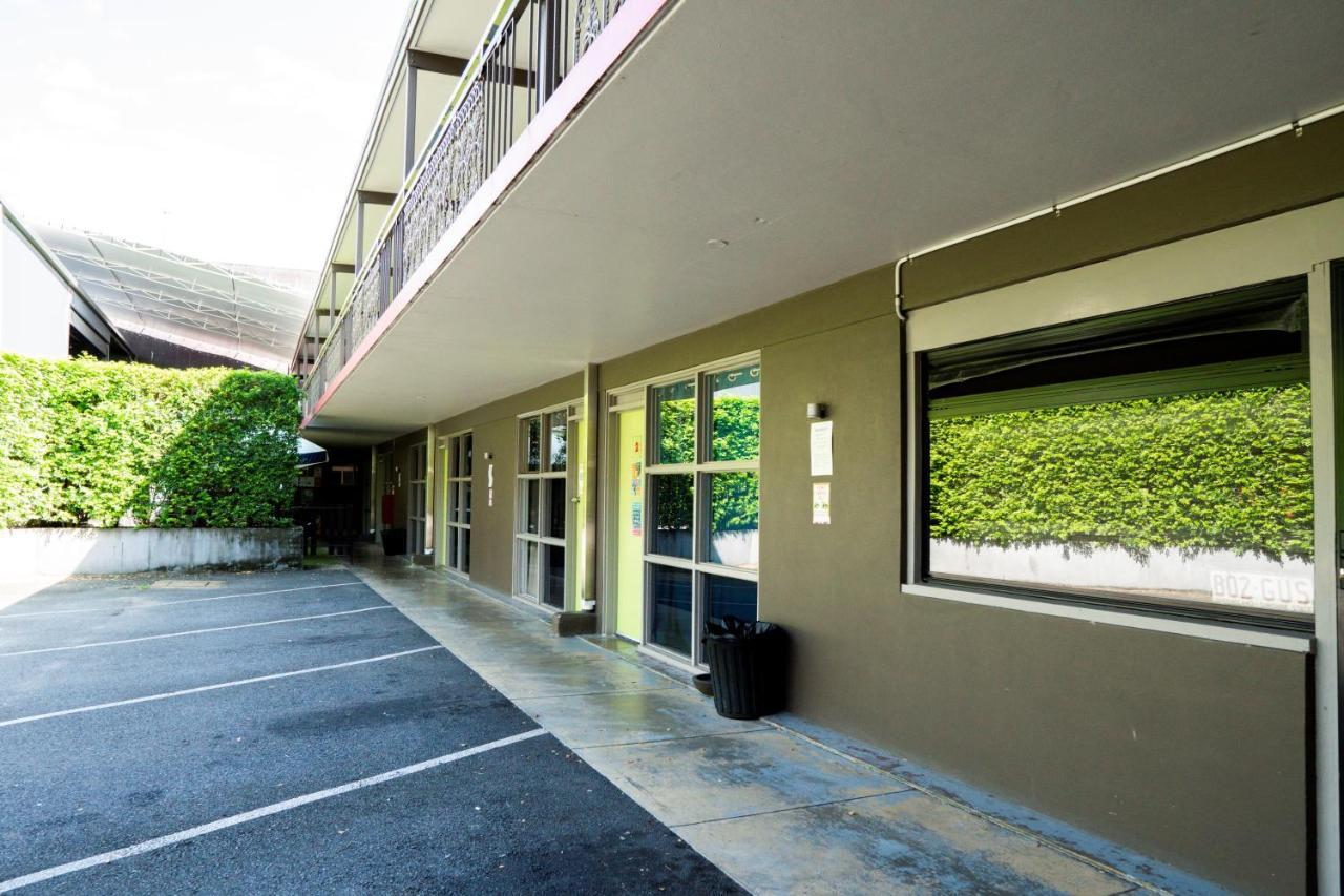 The Jack Backpackers Hostel Cairns Exterior photo